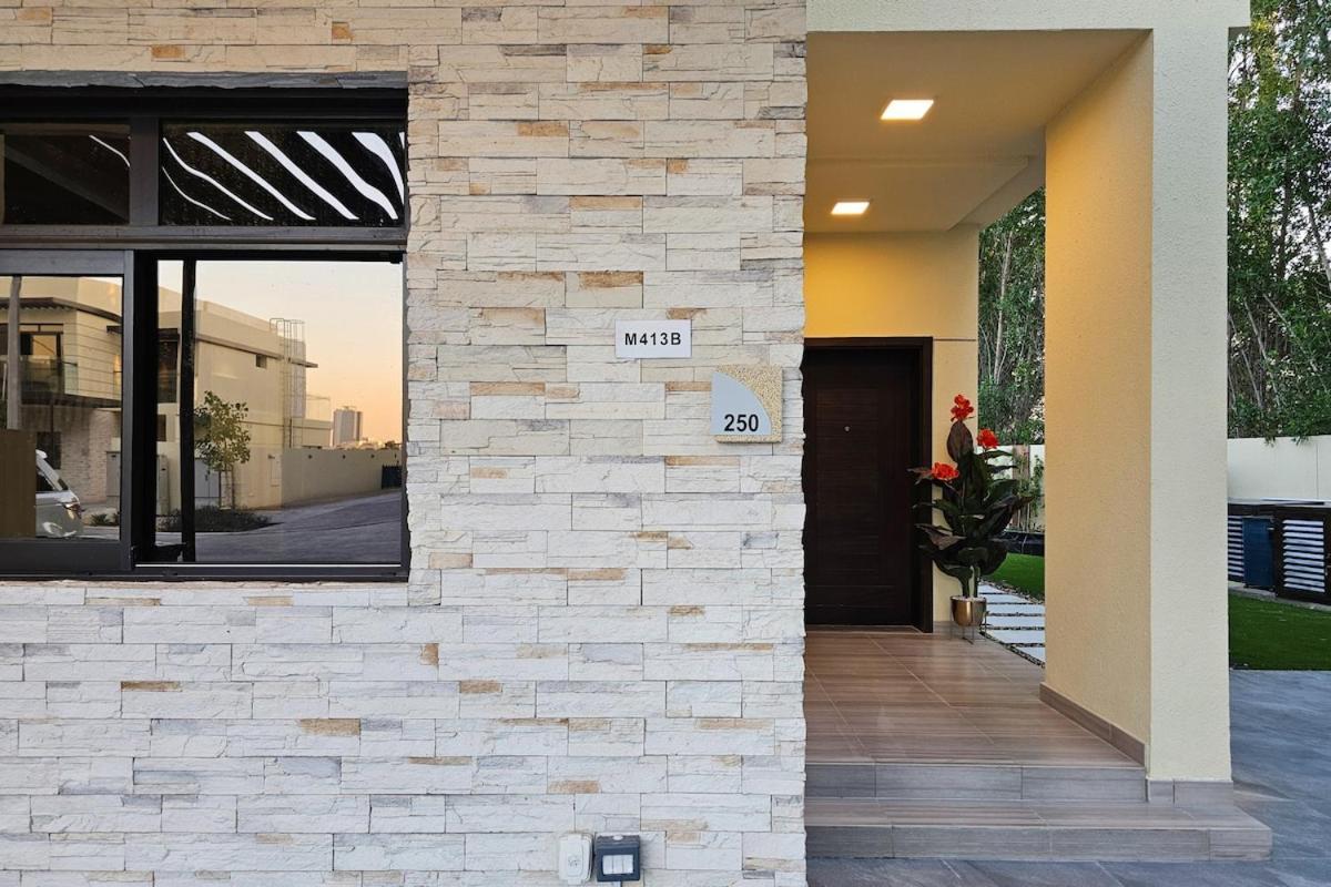 Stunning 4 Bed Villa, Private Pool, Damac Hills Dubaï Extérieur photo