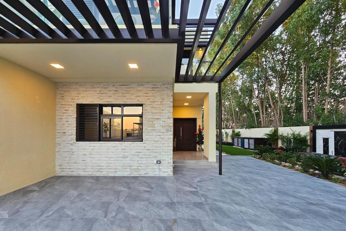 Stunning 4 Bed Villa, Private Pool, Damac Hills Dubaï Extérieur photo